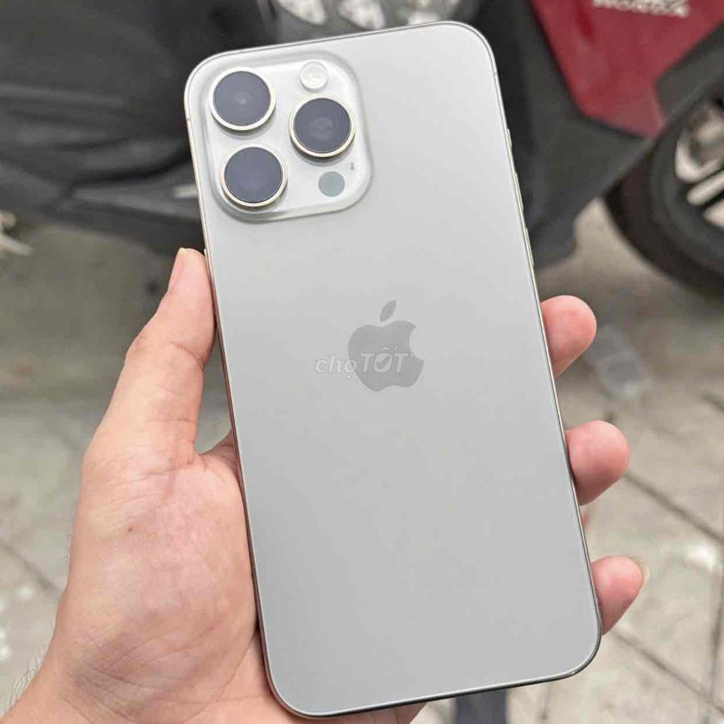iPhone 15 Pro Max 256GB Titan tự nhiên. Mua bán Điện thoại tại Huyện Cái Bè Tiền Giang được đăng bởi Ho Nhat Duy hình 1