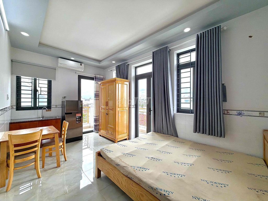 Cho Thuê Studio 2 Ban Công Full Nội Thất Siêu Thoáng Ngay Tên Lửa