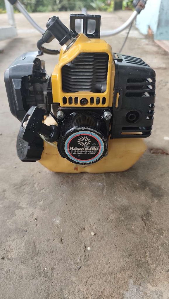 Máy cắt cỏ Kawasaki TG20 Nhật Bản. Mua bán Đồ chuyên dụng, Giống nuôi trồng tại Thành phố Cà Mau Cà Mau được đăng bởi linh cắt cỏ hình 1