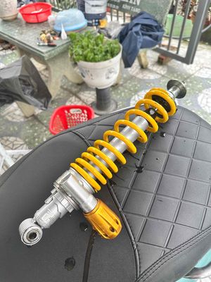 Phuộc sau Vespa Sprint mod ohlins. Mua bán Phụ tùng xe tại Huyện Hóc Môn Tp Hồ Chí Minh được đăng bởi Nguyễn Huỳnh Quốc Đại