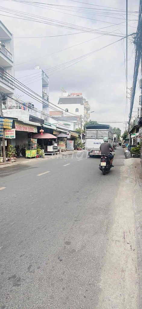 BÁN NHÀ CHỢ BÀ HOM - TỈNH LỘ 10. 68M2 - SỔ HỒNG. 1 CĂN RA MẶT TIỀN