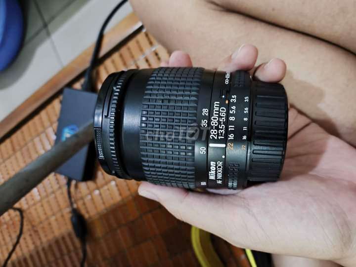 Len 28-80 nikon còn khá đẹp