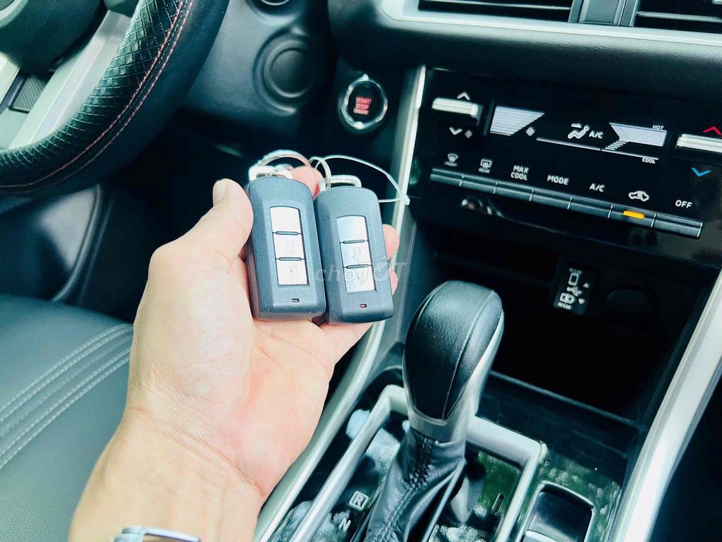 Xpander Bản Premium 2024 Màu Trắng Cần Bán. Mua bán Ô tô tại Thành phố Buôn Ma Thuột Đắk Lắk được đăng bởi Toàn Bán Xe  hình 9