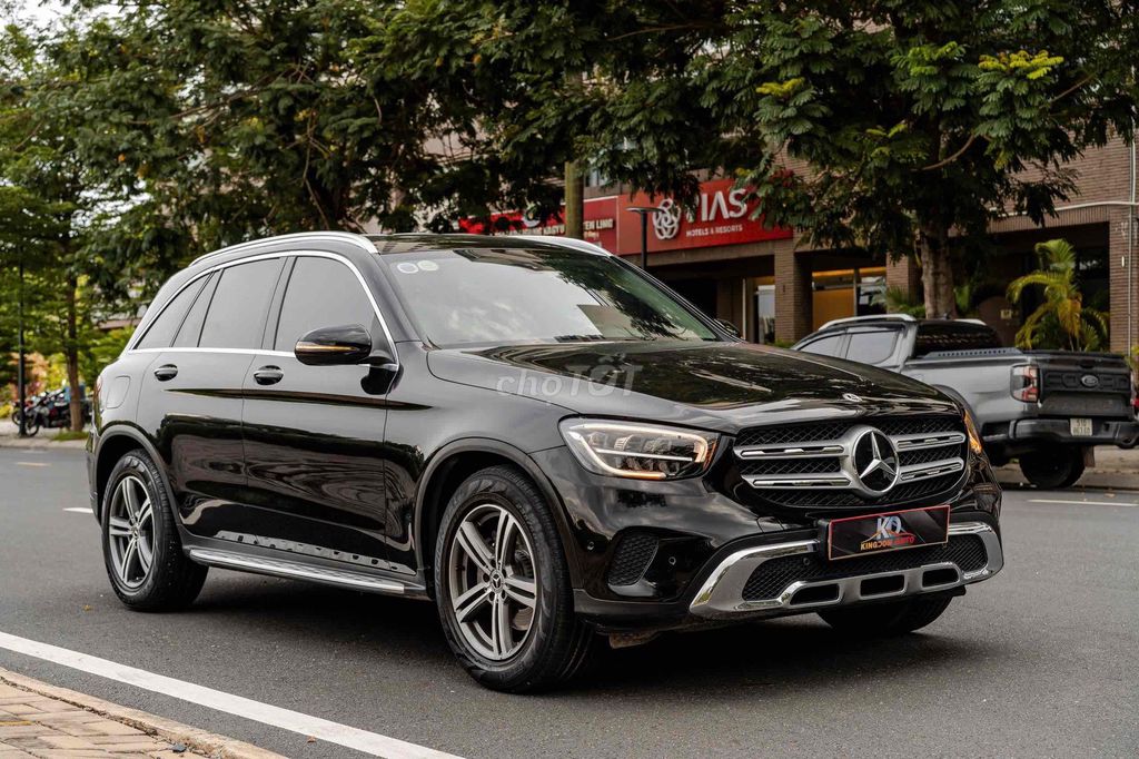 GLC200 facelift 2022 màu đen cá nhân siêu đẹp. Mua bán Ô tô tại Quận 7 Tp Hồ Chí Minh được đăng bởi Dương Phương hình 1
