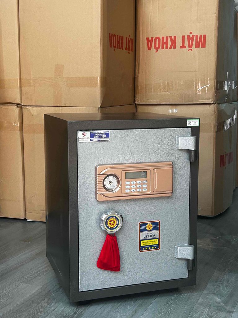 Két sắt Việt Tiệp Cao 55cm, ngang 50cm, sâu 40cm. Mua bán Nội thất, đồ gia dụng khác tại Quận 12 Tp Hồ Chí Minh được đăng bởi Nguyen thi thoa hình 1