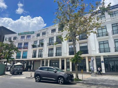 CHO THUÊ TẦNG TRỆT SHOPHOUSE VINCOM XUÂN KHÁNH VIEW SÔNG GIÁ 20 TRIỆU. Cho thuê văn phòng, mặt bằng kinh doanh tại Quận Ninh Kiều Cần Thơ được đăng bởi Cao Thị Phương Annh
