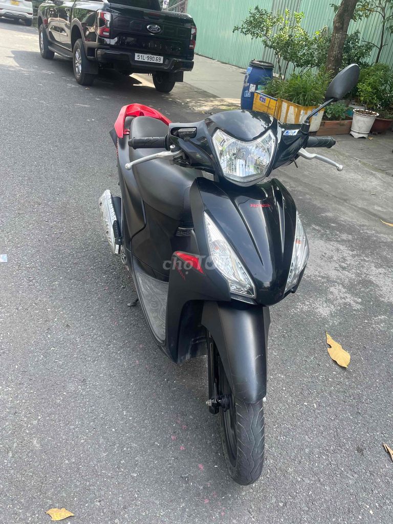 Nhà dư xe cần bán. Mua bán Xe máy tại Thành phố Thủ Đức Tp Hồ Chí Minh được đăng bởi Tuấn hình 1