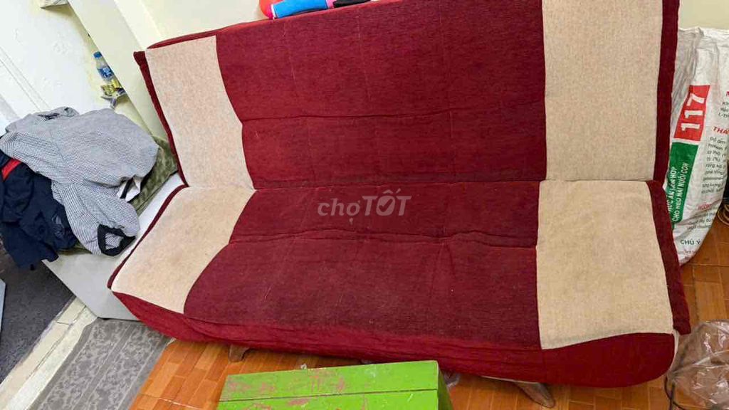 Sofa giường Nỉ Đỏ 1.7m x 1.2m. Mua bán Giường, chăn ga gối nệm tại Quận Thanh Xuân Hà Nội được đăng bởi Việt Trần hình 1