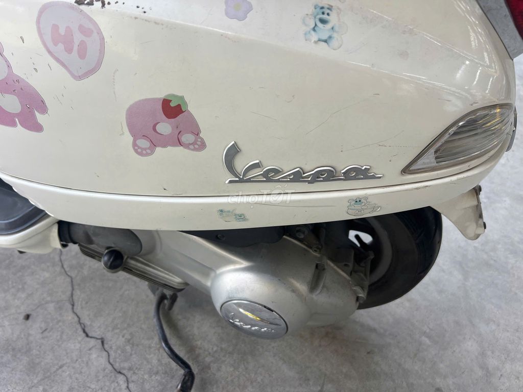 Piaggio Vespa 150 2011 Trắng. Mua bán Xe máy tại Quận Cái Răng Cần Thơ được đăng bởi Khang An hình 3