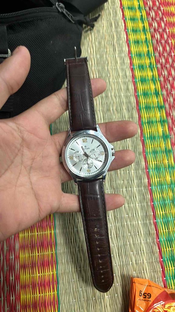 Đồng hồ Titan 1698SL01 Nam Dây da 42mm Đã sử dụng. Mua bán Đồng hồ tại Thành phố Phú Quốc Kiên Giang được đăng bởi Huỳnh Hửu Minh hình 1