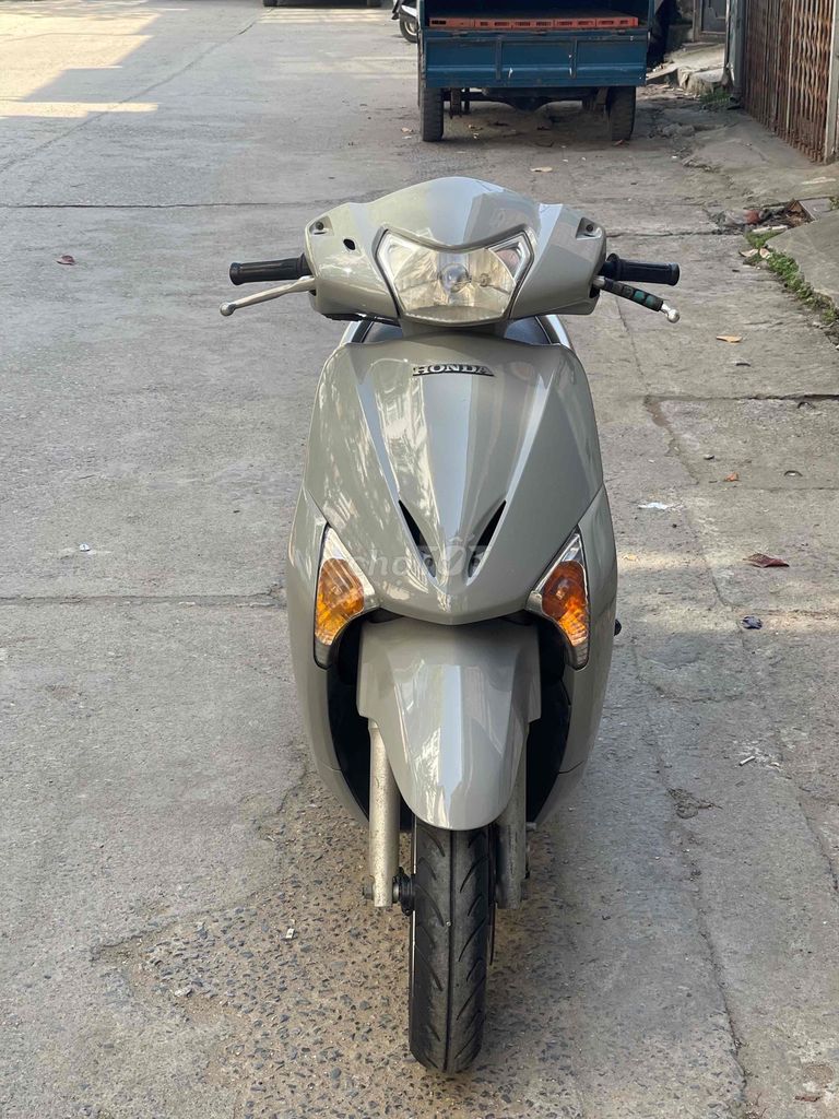 Honda Lead xe chính chủ muốn bán. Mua bán Xe máy tại Quận Nam Từ Liêm Hà Nội được đăng bởi VÂN ANH hình 1