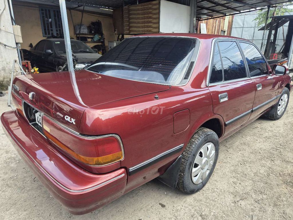 Toyota Cressida Dầu Đỏ Nỉ