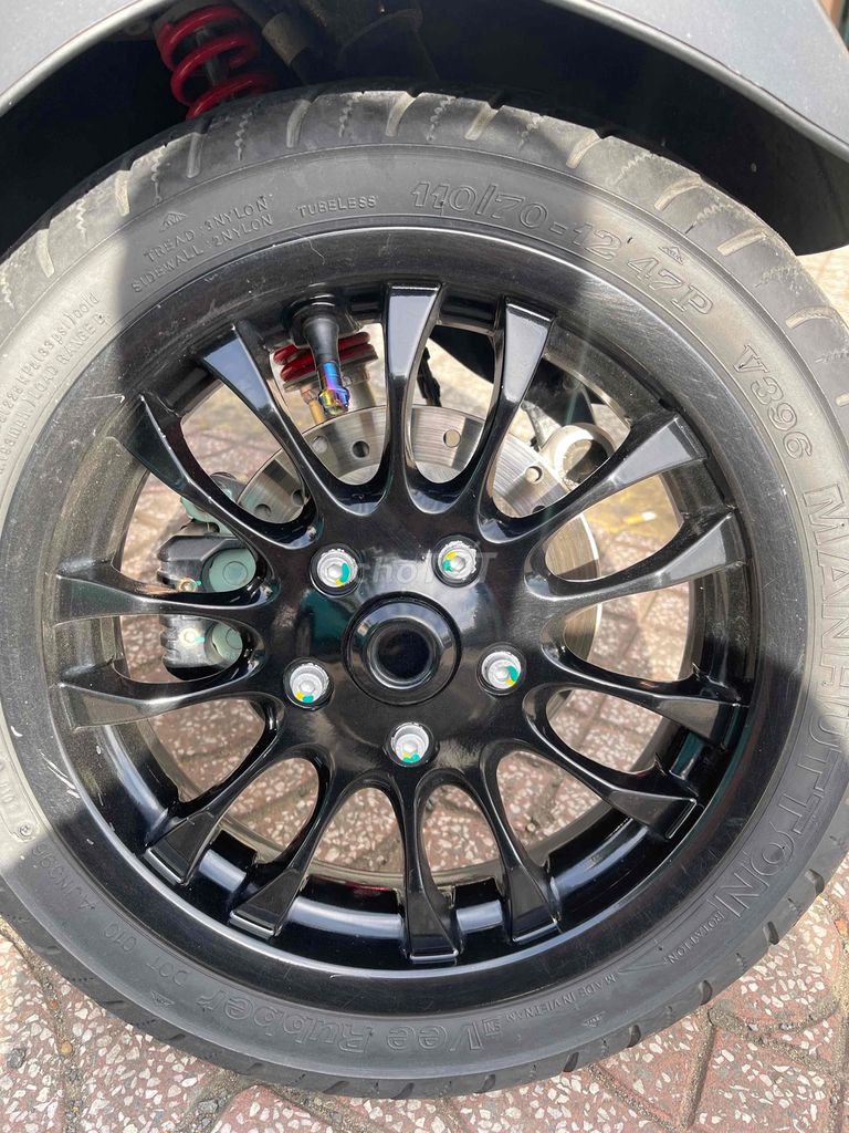 Piaggio Vespa Sprint 2018 Đen 13.000 km. Mua bán Xe máy tại Quận 8 Tp Hồ Chí Minh được đăng bởi Hiếu Nguyễn hình 7