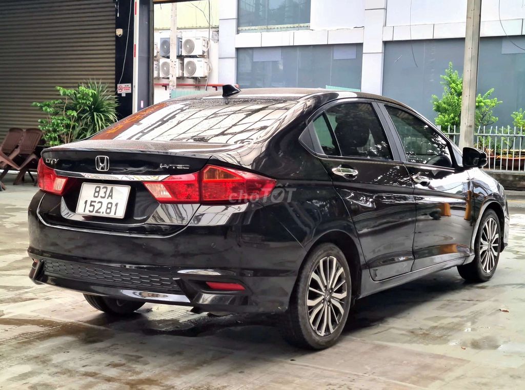 Honda City 1.5CVT sx 2018, odo 7v5, xe chuẩn.. Mua bán Ô tô tại Thành phố Thủ Đức Tp Hồ Chí Minh được đăng bởi Đức Hưng Siêu thị ô tô Thủ Đức hình 5