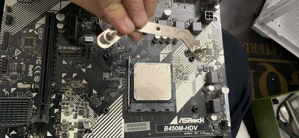 CPU AMD Ryzen 5 2600 AM4. Mua bán Linh kiện (RAM, Card...) tại Quận Thanh Khê Đà Nẵng được đăng bởi Hoàng Long hình 1