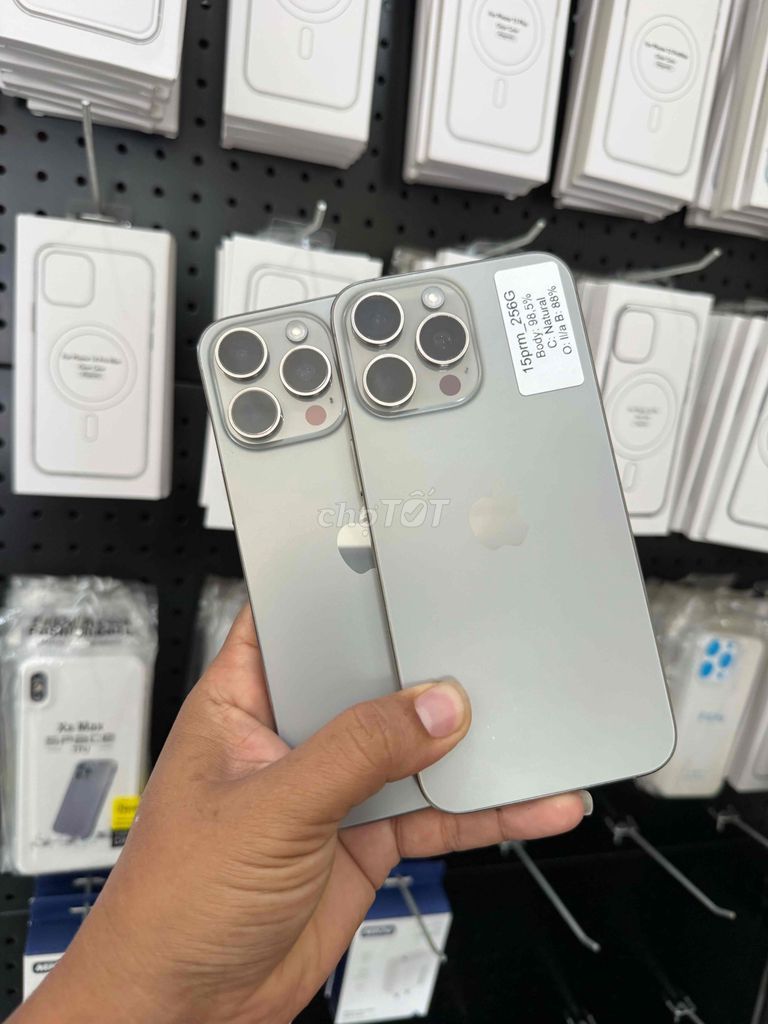 Apple iPhone 15 Pro Max 256GB Xám. Mua bán Điện thoại tại Thành phố Biên Hòa Đồng Nai được đăng bởi Tungpham hình 1