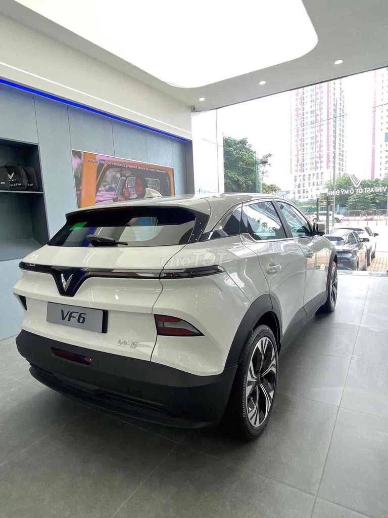 VF6 plus trắng chưa cắt option + hỗ trợ platform. Mua bán Ô tô tại Quận 5 Tp Hồ Chí Minh được đăng bởi Ngọc Vinfast Võ Văn Kiệt hình 3