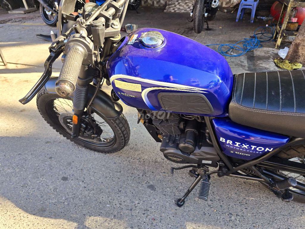 Brixton 150cc Bản scambler cực đẹp.QuýMotor. Mua bán Xe máy tại Quận Thanh Khê Đà Nẵng được đăng bởi Quý Moto Cycle 21 điện biên phủ Đà Nẵng hình 5