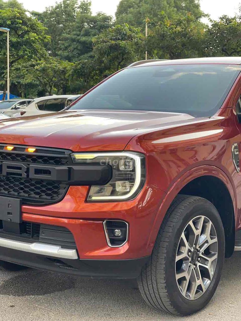 Ford Everest Titanium 2.0L 4x4 model 2023 đỏ cam. Mua bán Ô tô tại Quận Cầu Giấy Hà Nội được đăng bởi Cao Quý hình 4