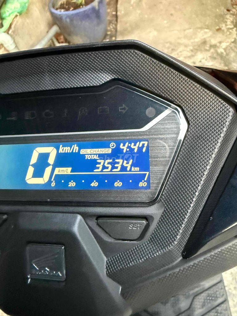 Honda Vario 160 CBS Đen 3500km. Mua bán Xe máy tại Huyện Hóc Môn Tp Hồ Chí Minh được đăng bởi Minh Lê hình 2