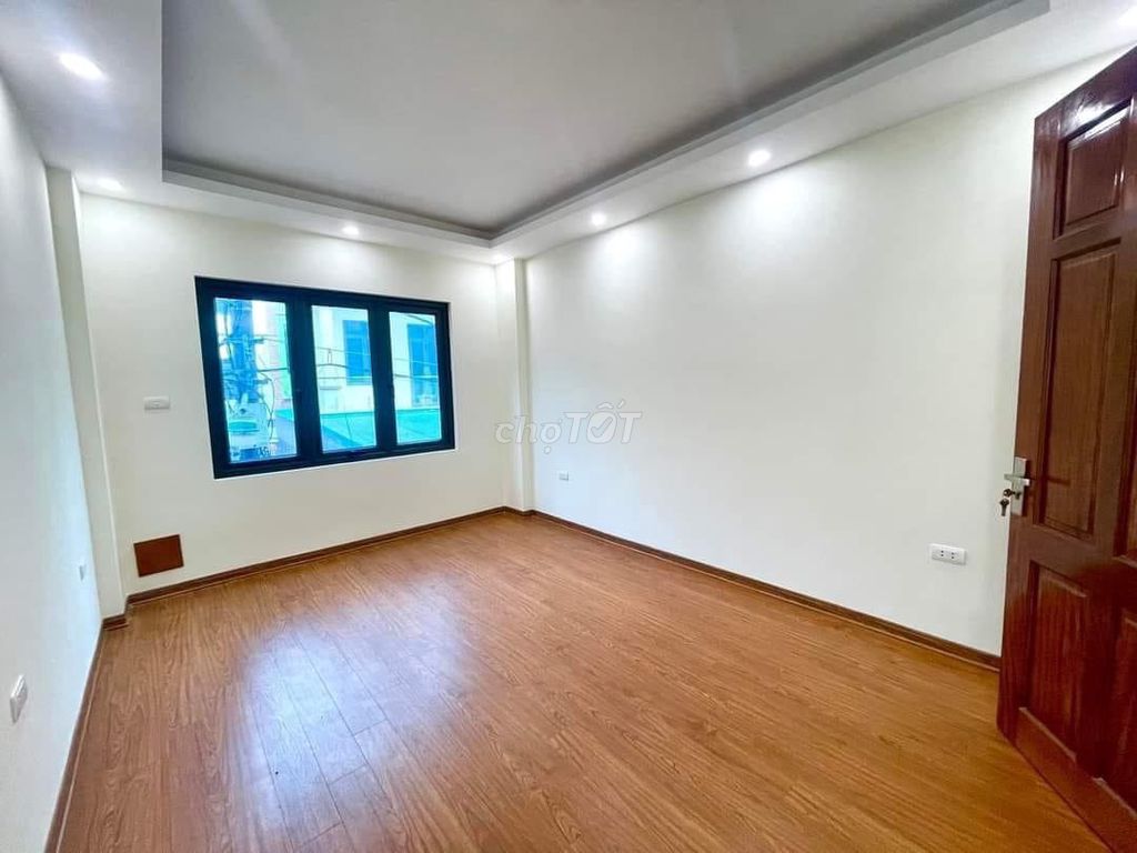 Cho thuê nhà mới tinh Tây Mỗ: 45m2, 5 tầng, 7 ngủ, 12,5tr