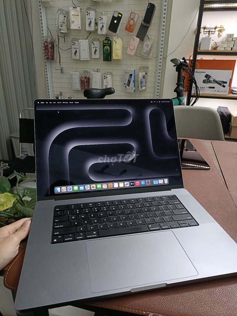 Apple Macbook Pro M1 16 inch 16GB/512GB Pin 96%. Mua bán Laptop tại Quận Thanh Khê Đà Nẵng được đăng bởi TT PHONE hình 1