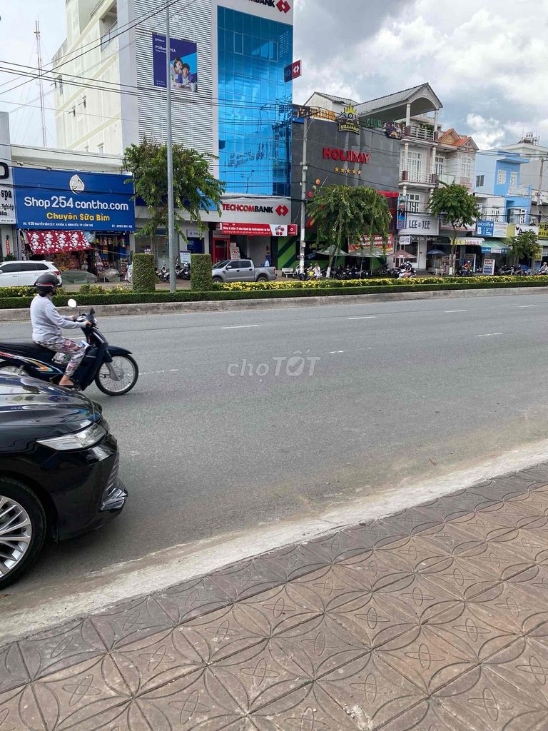 CHO THUÊ MẶT BẰNG MẶT TIỀN NGUYỄN VĂN CỪ NGANG 7M NINH KIỀU CẦN THƠ