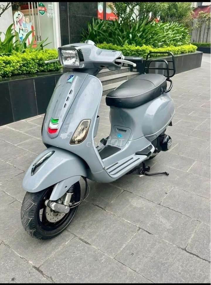 Vespa xanh xi măng siêu chất. Mua bán Xe máy tại Quận Cầu Giấy Hà Nội được đăng bởi VCT hình 1