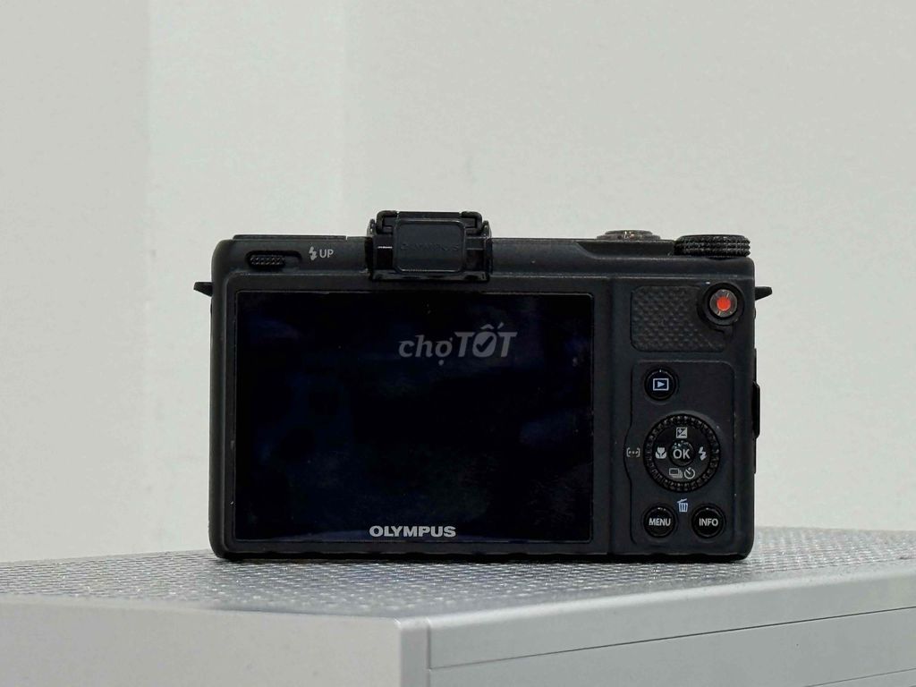 OLYMPUS XZ-1 BLACK. Mua bán Máy ảnh, Máy quay tại Quận Hoàng Mai Hà Nội được đăng bởi Phúc Phạm hình 3