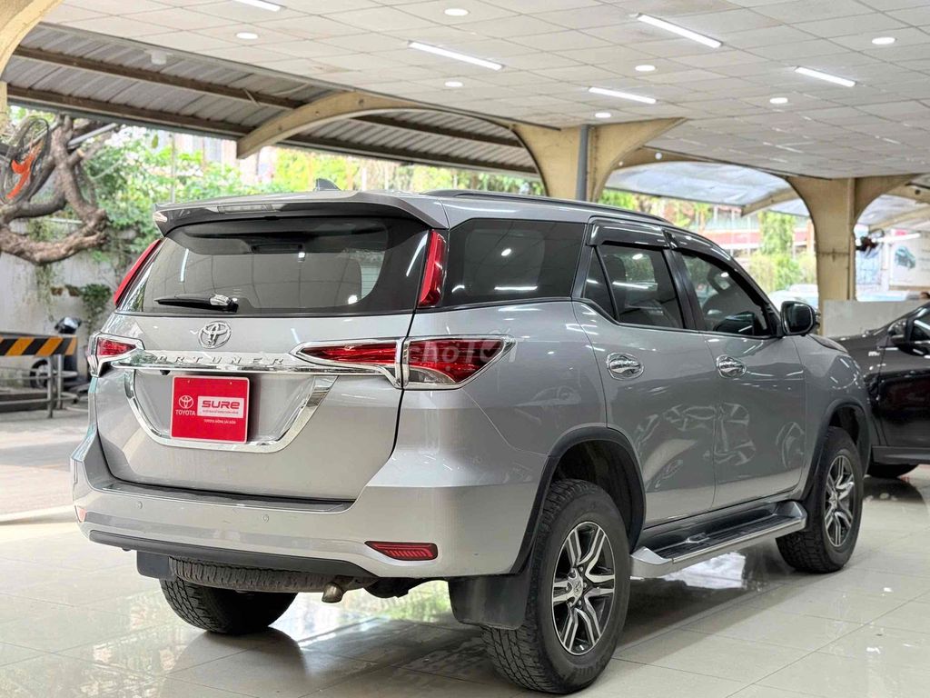 Toyota Fortuner Bạc 7 chỗ. Mua bán Ô tô tại Thành phố Thủ Đức Tp Hồ Chí Minh được đăng bởi Hào Toyota  hình 4