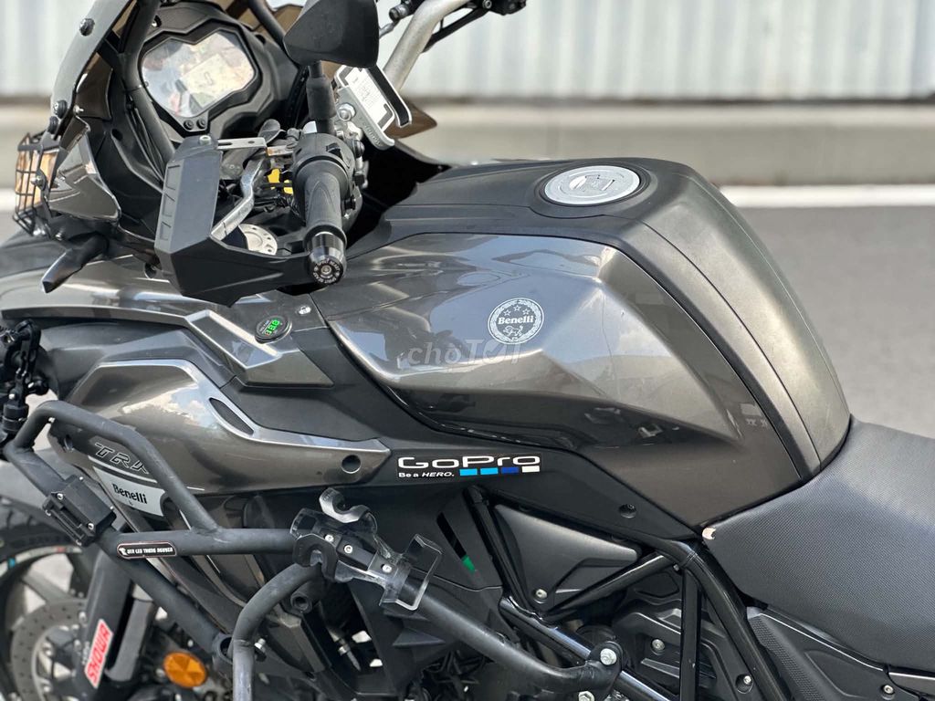 Бенелли TRK502 АБС 2019, серый, 40 000 км