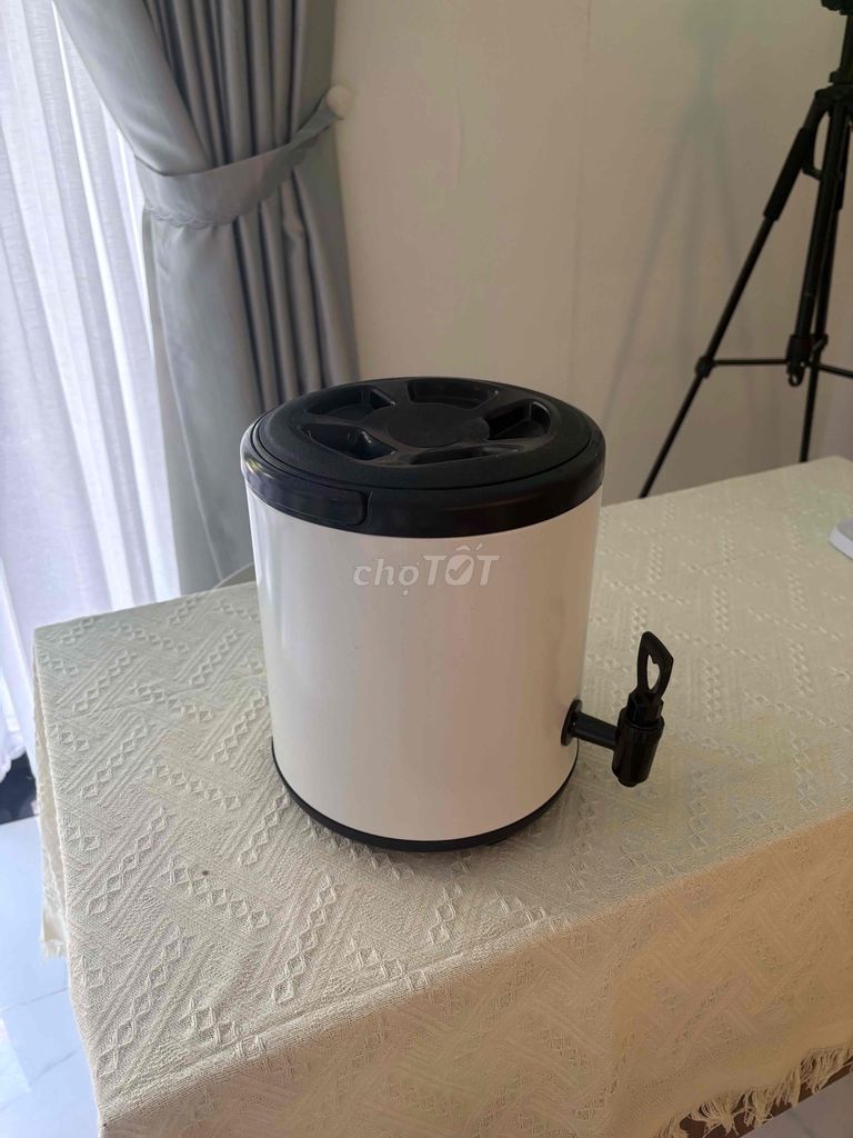 Bình ủ trà 6 Lít Trắng Kim loại. Mua bán Dụng cụ nhà bếp tại Quận Tân Bình Tp Hồ Chí Minh được đăng bởi Nguyễn Châu hình 1
