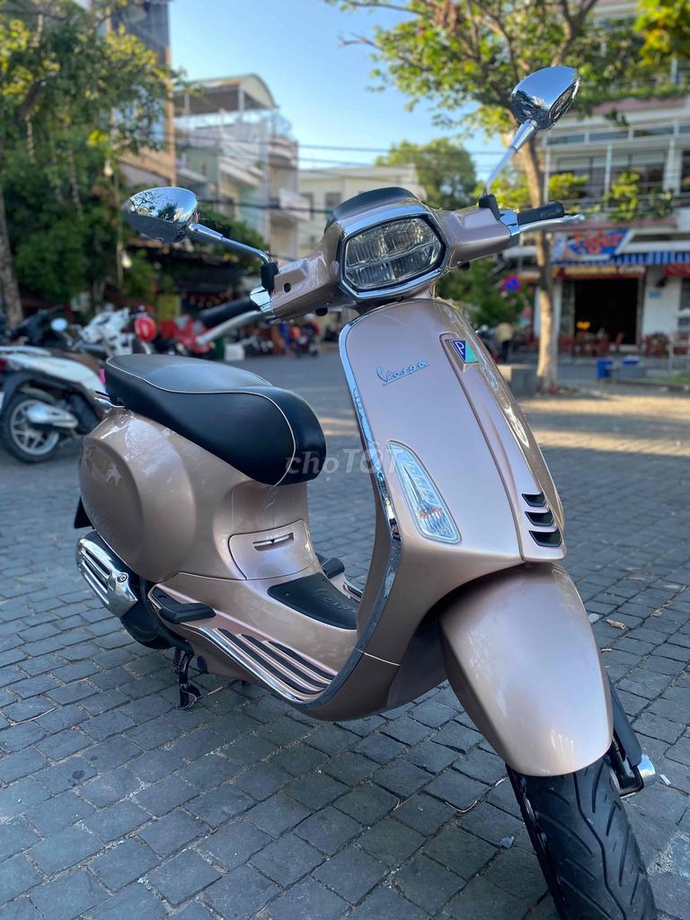 Vespa 2021 màu hót TFT chạy 7 ngàn km như mới. Mua bán Xe máy tại Quận Thanh Khê Đà Nẵng được đăng bởi Long hình 5