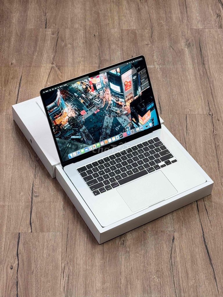 Macbook Air M3 15' 16GB / 256GB Silver Sạch keng. Mua bán Laptop tại Quận 10 Tp Hồ Chí Minh được đăng bởi APPLE 2HAND hình 1