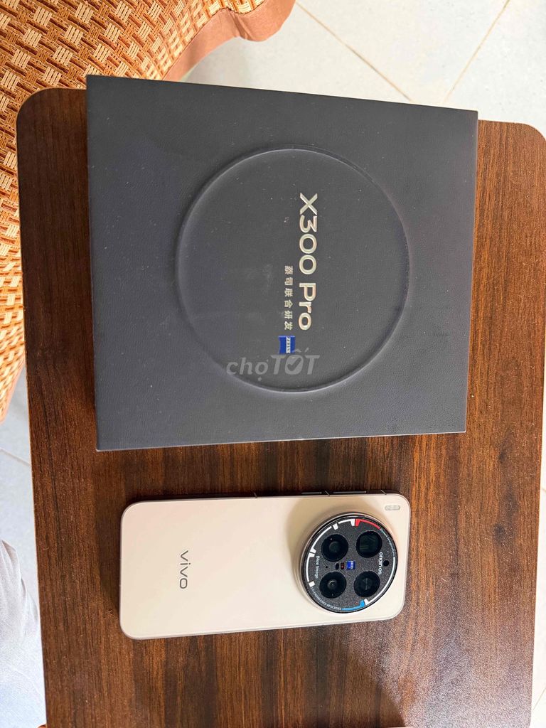 Vivo X300 Pro 256GB Vàng Cát Đã sử dụng. Mua bán Điện thoại tại Thành phố Thủ Đức Tp Hồ Chí Minh được đăng bởi Đình Hùng hình 1