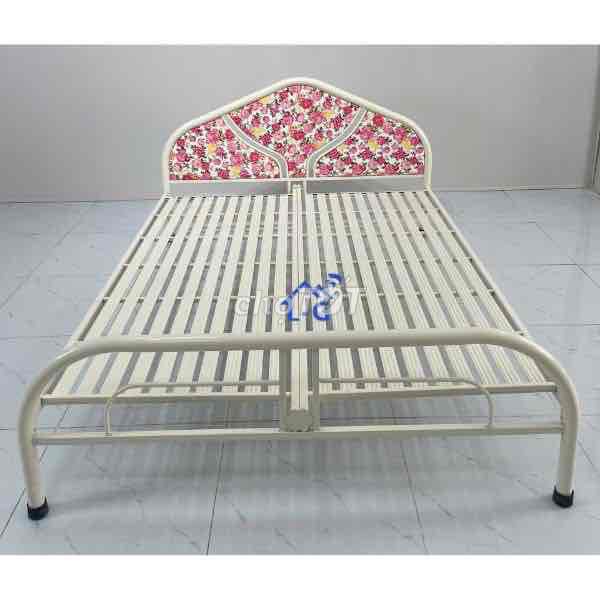 Giường sắt kem 1m4x2m Mới 99%. Mua bán Giường, chăn ga gối nệm tại Quận Tân Phú Tp Hồ Chí Minh được đăng bởi Nguyễn Hồng Hải hình 1