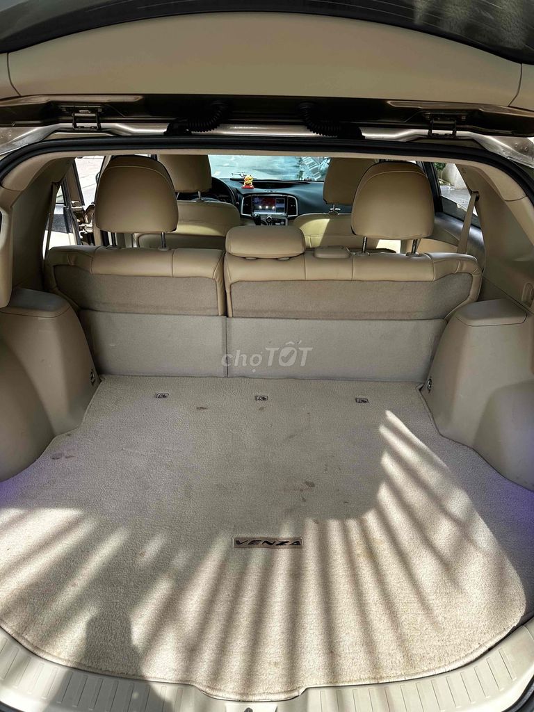 Tôi cần bán xe nhà chính chủ Venza 2009 nguyên zin. Mua bán Ô tô tại Quận 1 Tp Hồ Chí Minh được đăng bởi Luật Nguyễn hình 11