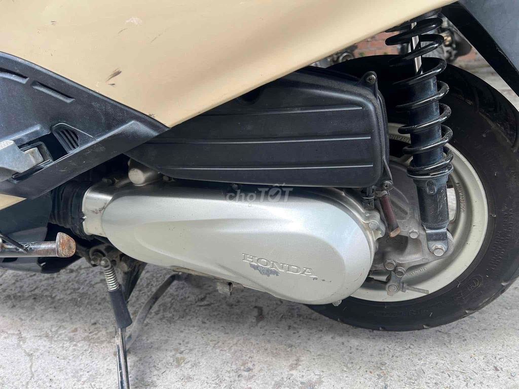 Lead 2012 đá chống tắt máy max đời   Xe nguyên zin. Mua bán Xe máy tại Huyện Nhơn Trạch Đồng Nai được đăng bởi luu pham hình 4