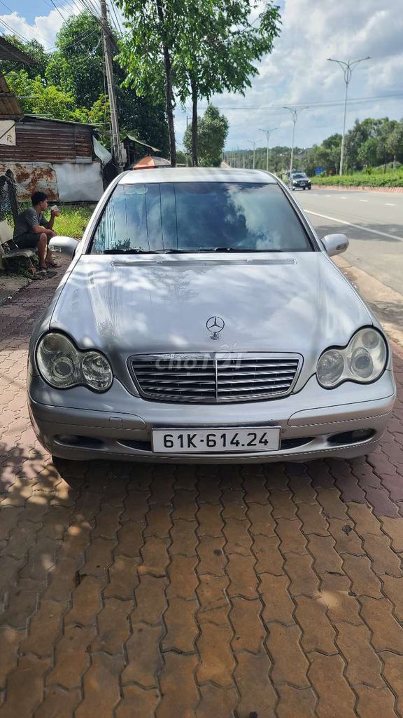 Mercedes 2004 C180K Classic  - 88 km. Mua bán Ô tô tại Thành phố Thủ Dầu Một Bình Dương được đăng bởi THANH DUY hình 1