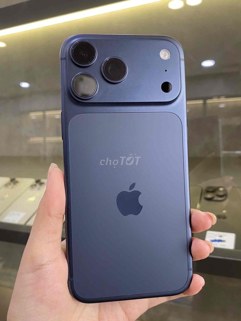 Apple iPhone 17 ProMax Xanh Mỹ Like New Sạc 0L CBH. Mua bán Điện thoại tại Quận 8 Tp Hồ Chí Minh được đăng bởi CA REM BÁN TÁO hình 1