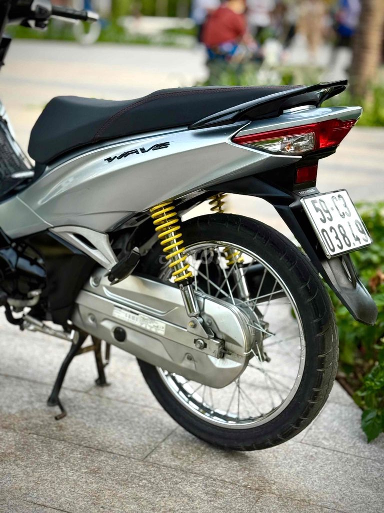 Honda Wave i Bạc Đen. Mua bán Xe máy tại Quận 8 Tp Hồ Chí Minh được đăng bởi Phạm Đức hình 2