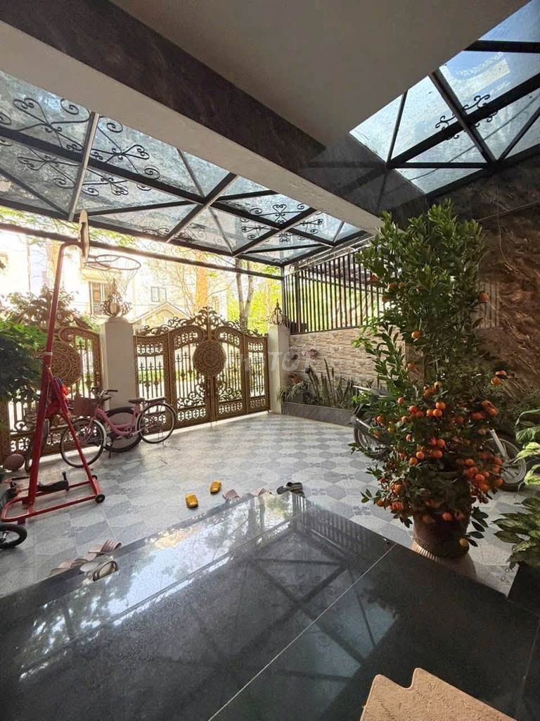 Продается вилла Geleximco Le Trong Tan, 120 м2, 5 этажей, 24,8 млрд долларов