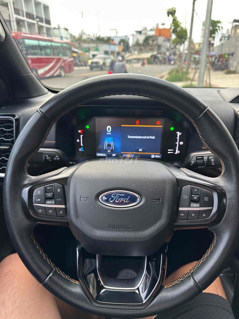 Ford Ranger 2023 Wildtrak 2.0L 4x4 AT - 42000 km. Mua bán Ô tô tại Quận 8 Tp Hồ Chí Minh được đăng bởi Cửa Hàng Xe Máy 288 Phong Trề hình 8