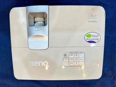 Máy chiếu Benq W1070 full HD 3D. Mua bán Đồ dùng văn phòng tại Quận Nam Từ Liêm Hà Nội được đăng bởi Hiếu Phạm
