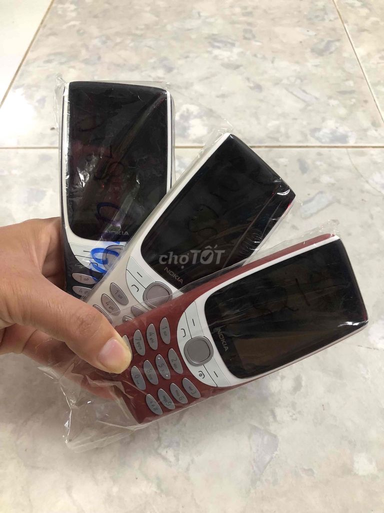Nokia 8210 4G Đỏ, Trắng, Đen. Mua bán Điện thoại tại Quận 8 Tp Hồ Chí Minh được đăng bởi Chi Lê Mobile hình 1