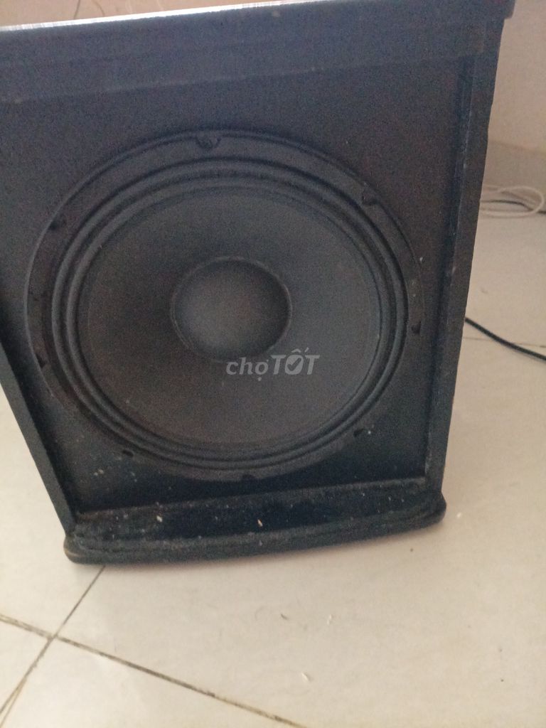 Loa Sub hơi 30cm Đen cấn móp mạch lỗi. Mua bán Tivi, Âm thanh tại Quận Đống Đa Hà Nội được đăng bởi Hdheyyey hình 1