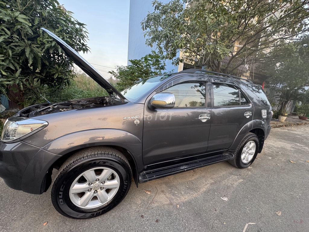 Toyota Fortuner 2011 2 cầu Xám 1 chủ mua mới 95%. Mua bán Ô tô tại Thành phố Thủ Đức Tp Hồ Chí Minh được đăng bởi thy hình 14