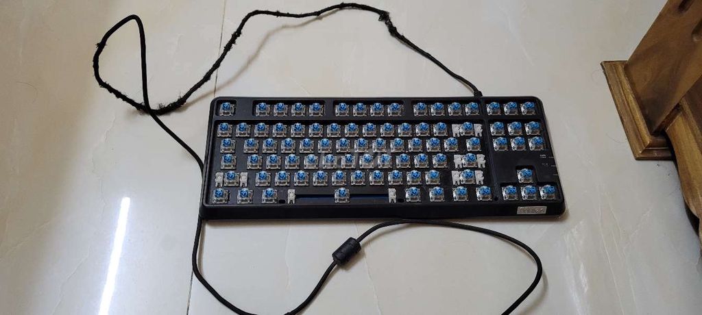 Xác Fuhlen M87S. Mua bán Phụ kiện (Màn hình, Chuột...) tại Quận Bình Thạnh Tp Hồ Chí Minh được đăng bởi Nguyễn Đức Minh hình 1