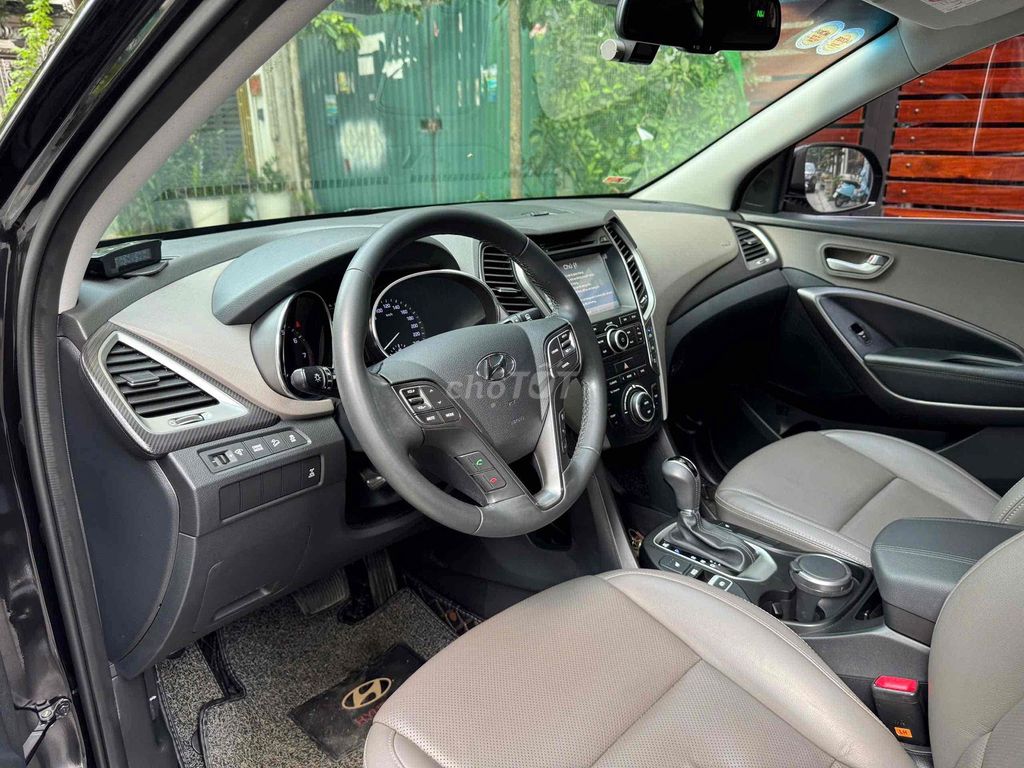 Hyundai Santa Fe 2017 2.4 AT 4 WD - 80000 km. Mua bán Ô tô tại Quận Long Biên Hà Nội được đăng bởi Bùi Đình Thông hình 9