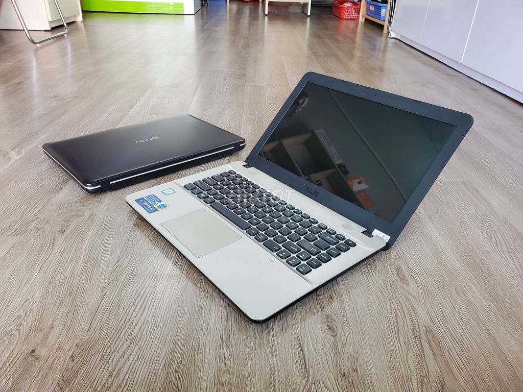 Asus VivoBook X441 (i5 6200U / Ram 8G / SSD 256G)